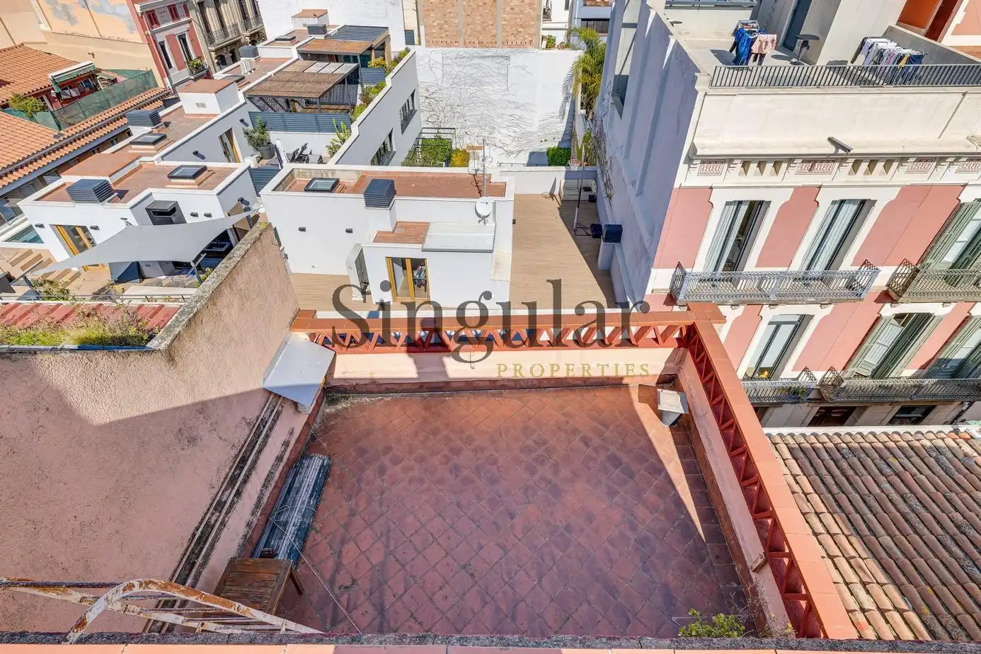 Terrassa de Edifici en venda en Barcelona