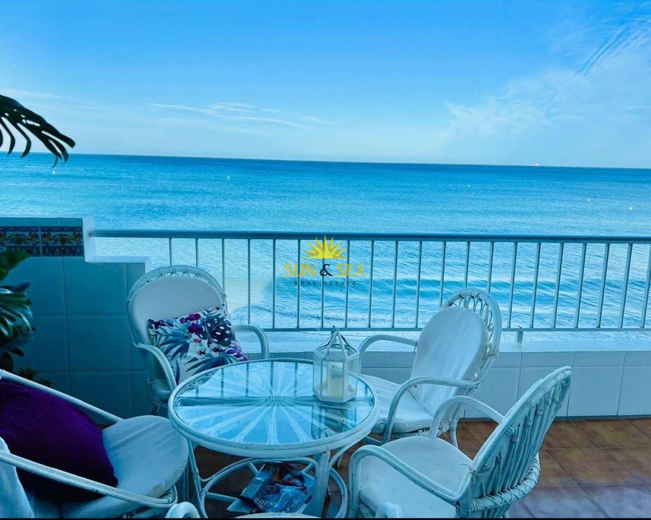 Terrassa de Apartament de lloguer en La Manga del Mar Menor amb Calefacció, Terrassa i Piscina