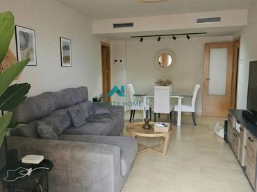 Piso con balcón en venta en Veneziola