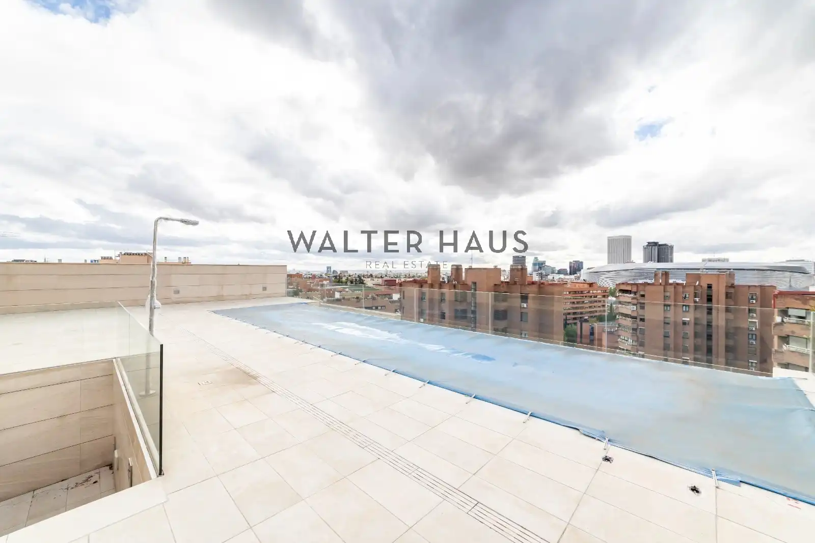 Terraza de Piso de alquiler en Madrid con Aire acondicionado, Calefacción y Horno