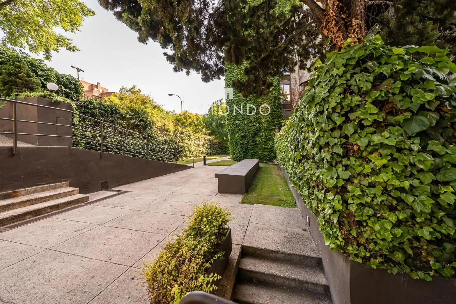 Jardín de Piso en venta en Madrid con Aire acondicionado, Calefacción y Terraza