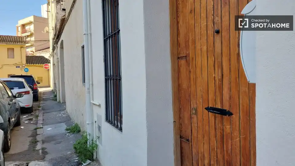 Room in Barrio de Benicalap