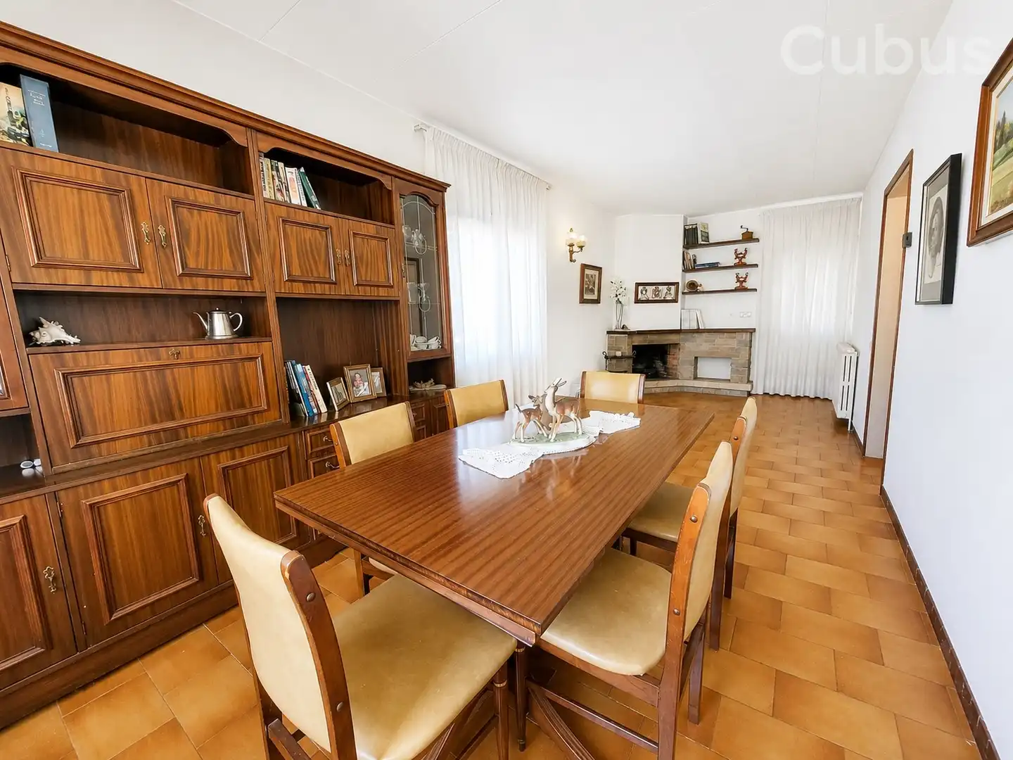 Menjador de Casa o xalet en venda en Olot amb Calefacció, Terrassa i Balcó