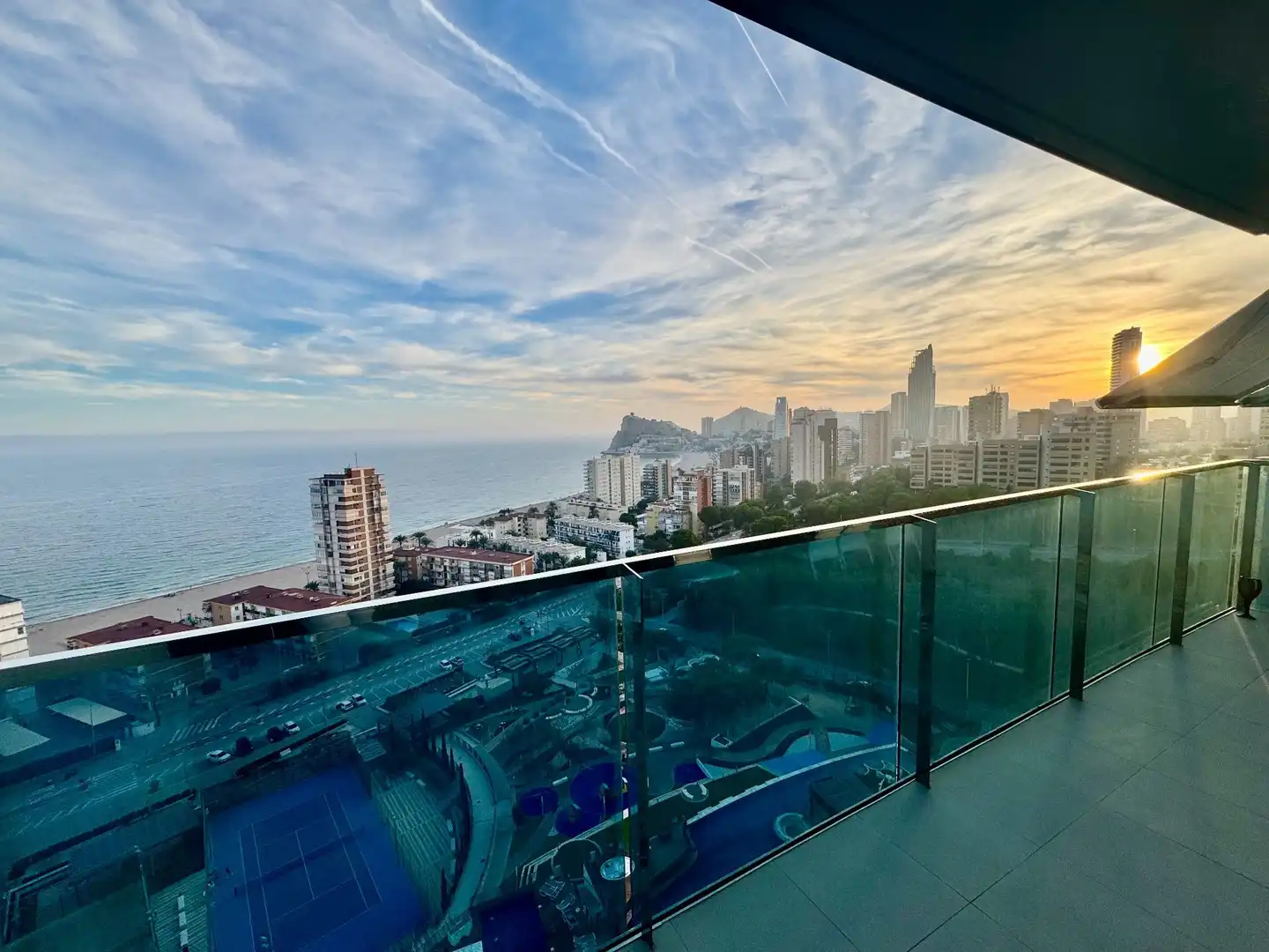 Apartment with pool for sale in Playa de Poniente, imagen 4