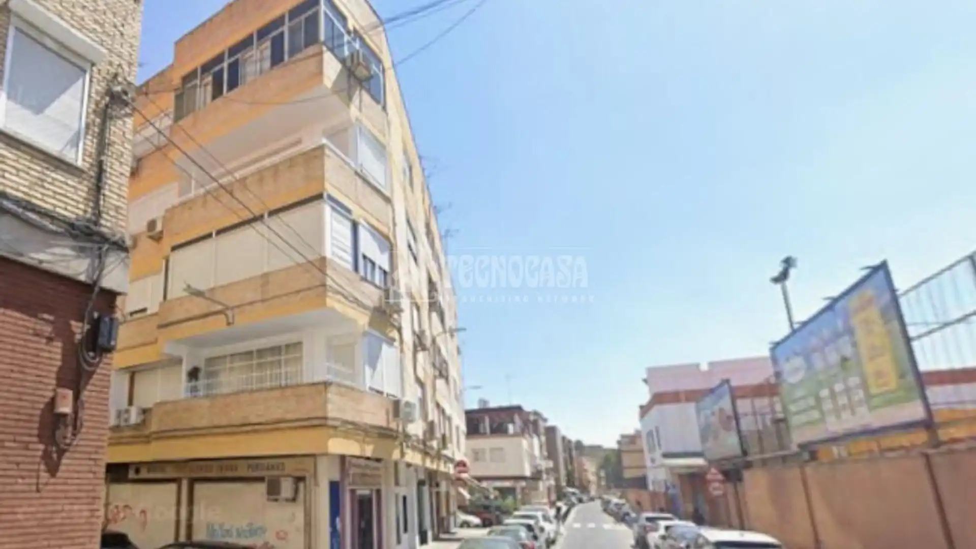 Vista exterior de Piso en venta en  Sevilla Capital con Aire acondicionado