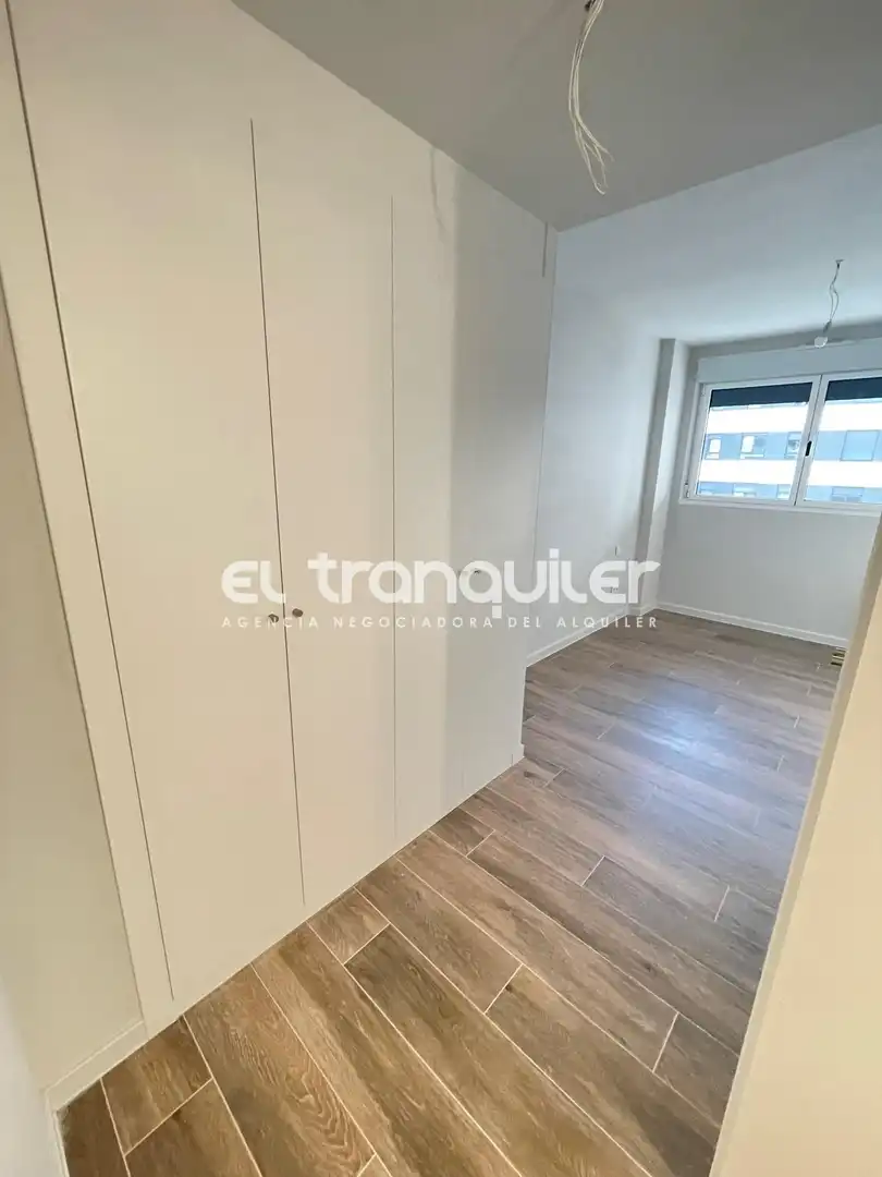 Appartamento con piscina in affitto a Calle Gales, imagen 15