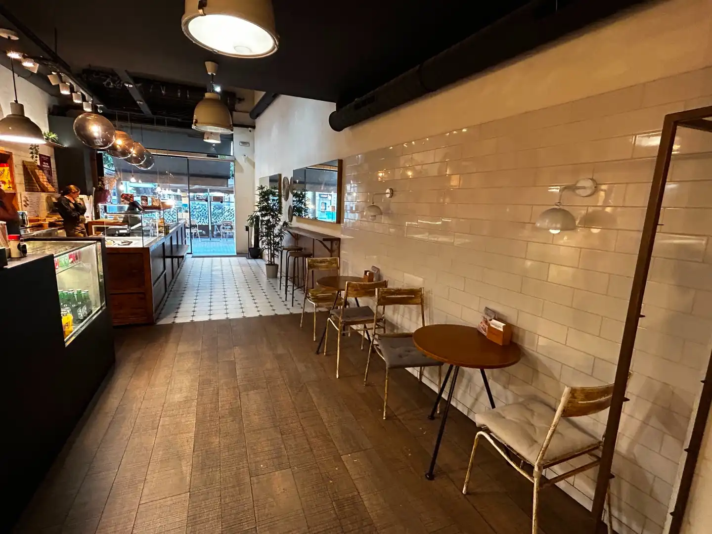 Business premises for transfer in Eixample, imagen 9