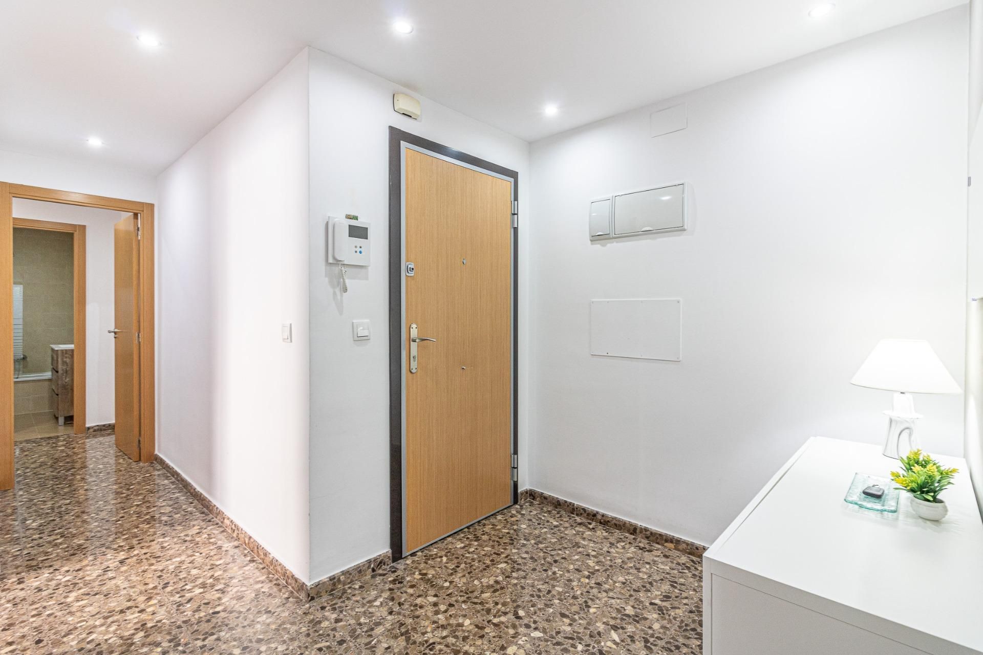 Flat for sale in Carlet  with Air Conditioner and Heating