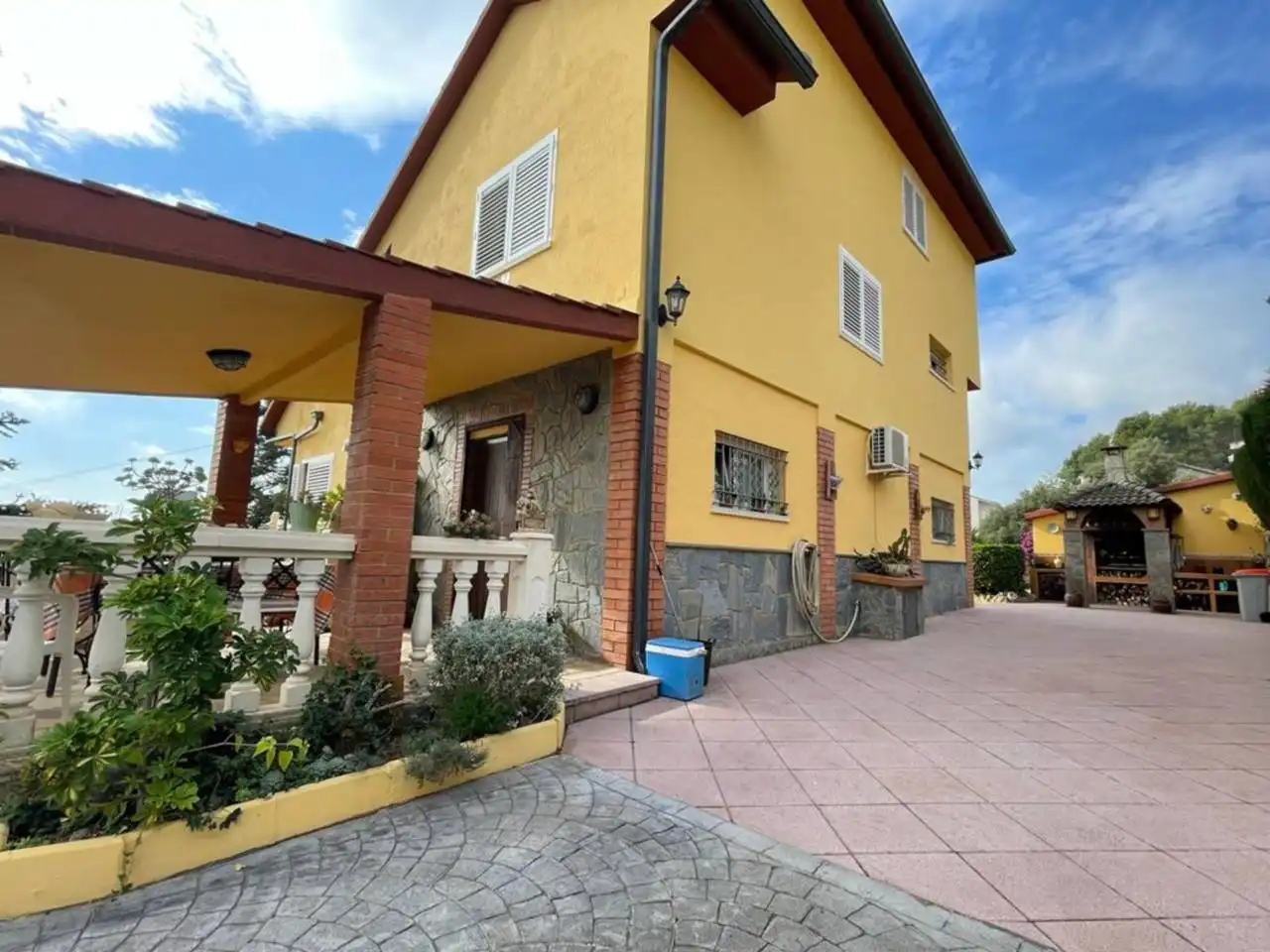 Vista exterior de Casa o chalet en venta en Caldes de Montbui con Aire acondicionado, Calefacción y Jardín privado