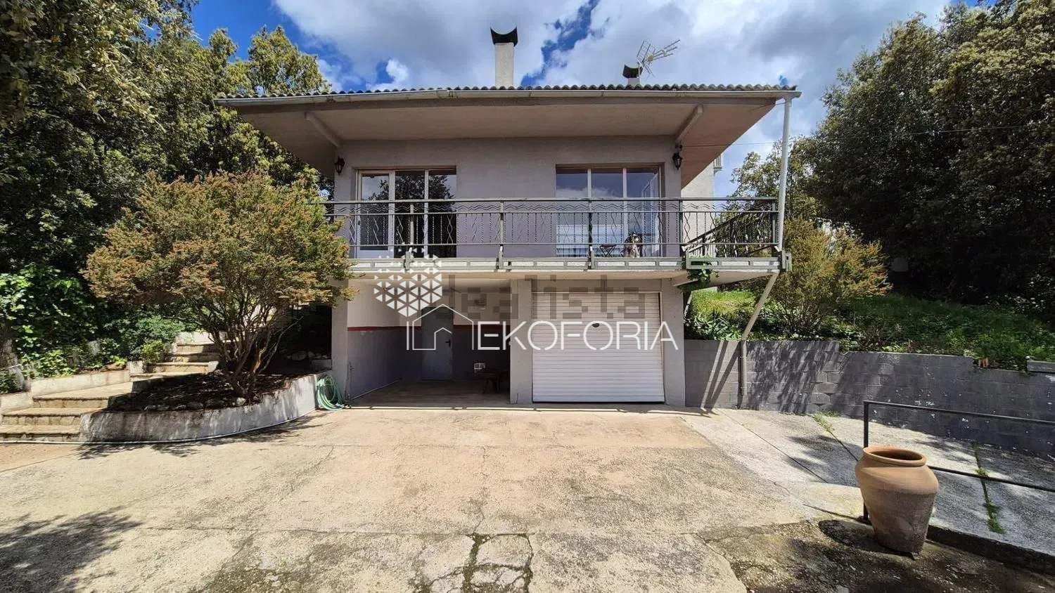 Vista exterior de Casa o xalet en venda en Torrent amb Calefacció i Jardí privat