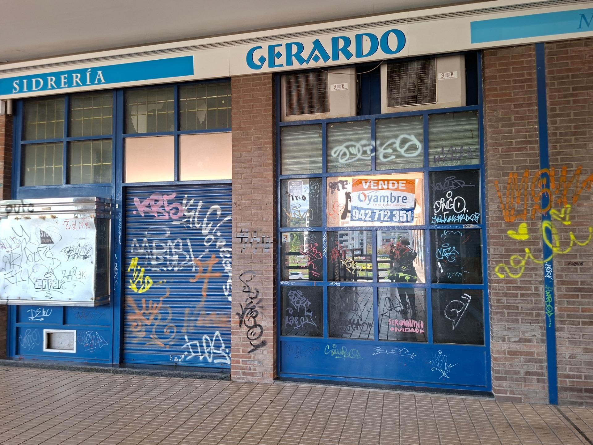 Premises for sale in Oviedo 