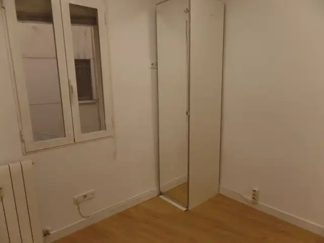 Habitación de Piso en venta en Madrid con Calefacción, Horno y Lavadora