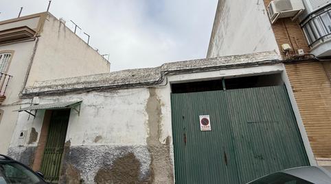 Foto 2 de Residencial en venta en Calle Amancio Renes, 85, Centro - Doña Mercedes, Sevilla