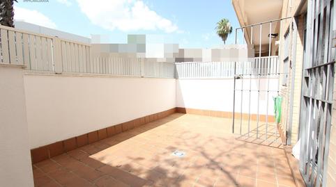 Foto 2 de Piso de alquiler en  Amorios, Colores -  Entreparques,  Sevilla Capital