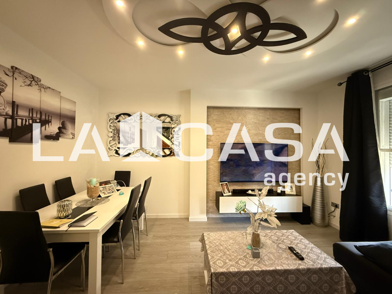 Single-family semi-detached for sale in Montequinto  with Air Conditioner and Storage room