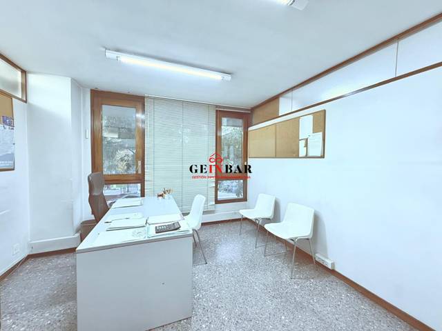 Oficina en Alquiler en Ronda del General Mitre en Les Tres Torres