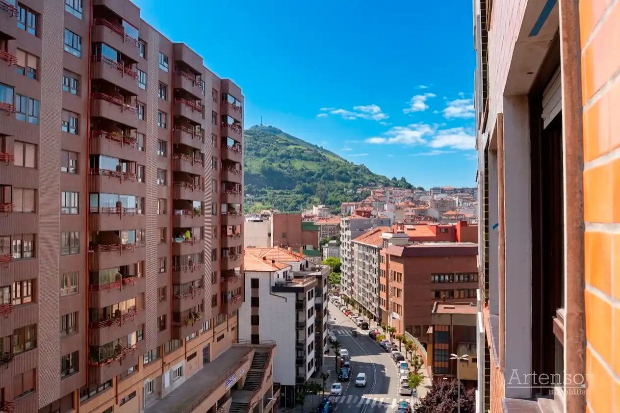 Exterior view of Flat for sale in Santurtzi   with Heating and Terrace