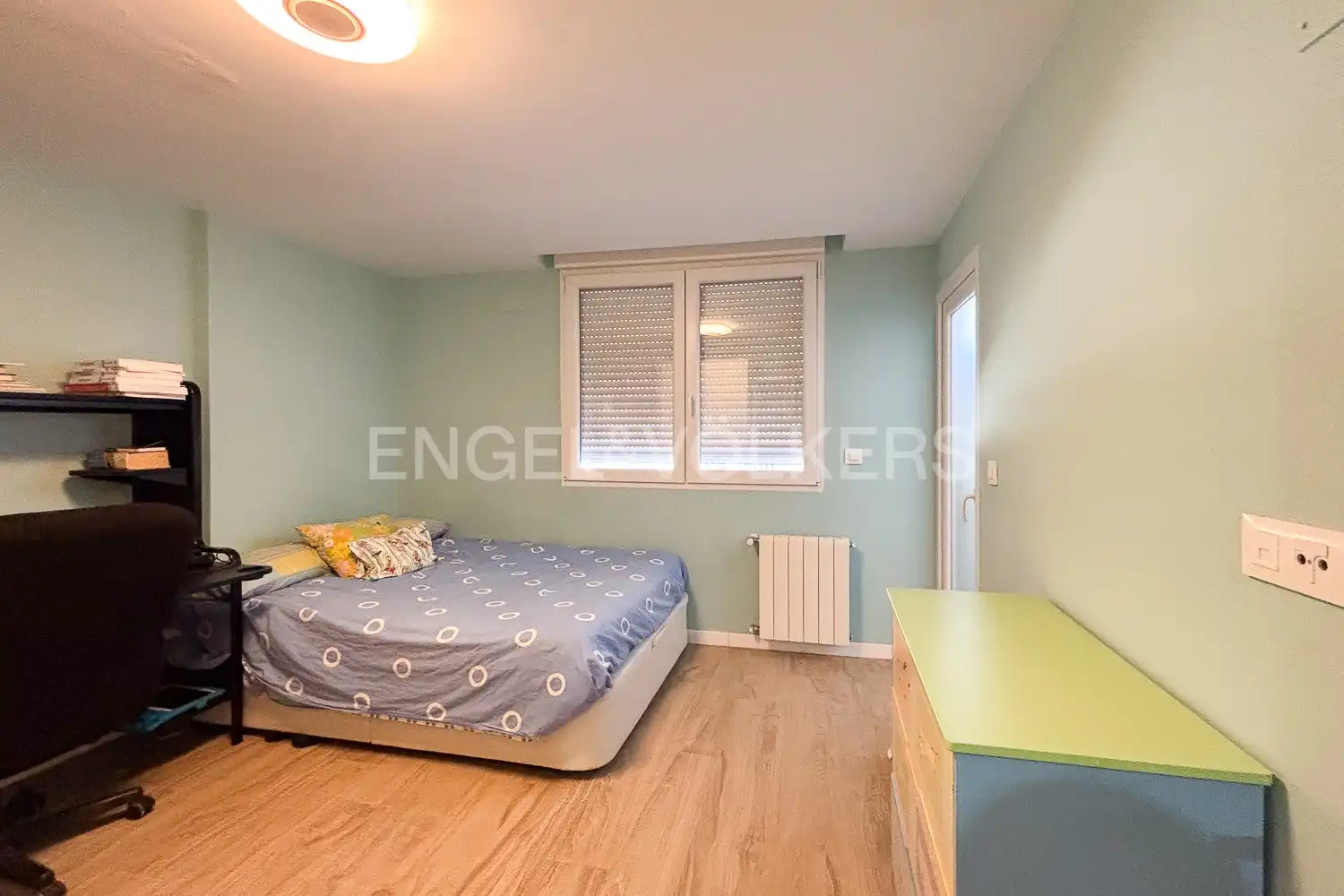 Bedroom of Detached homes for rent in La Pobla de Vallbona  with Air Conditioner, Heating and Private garden
