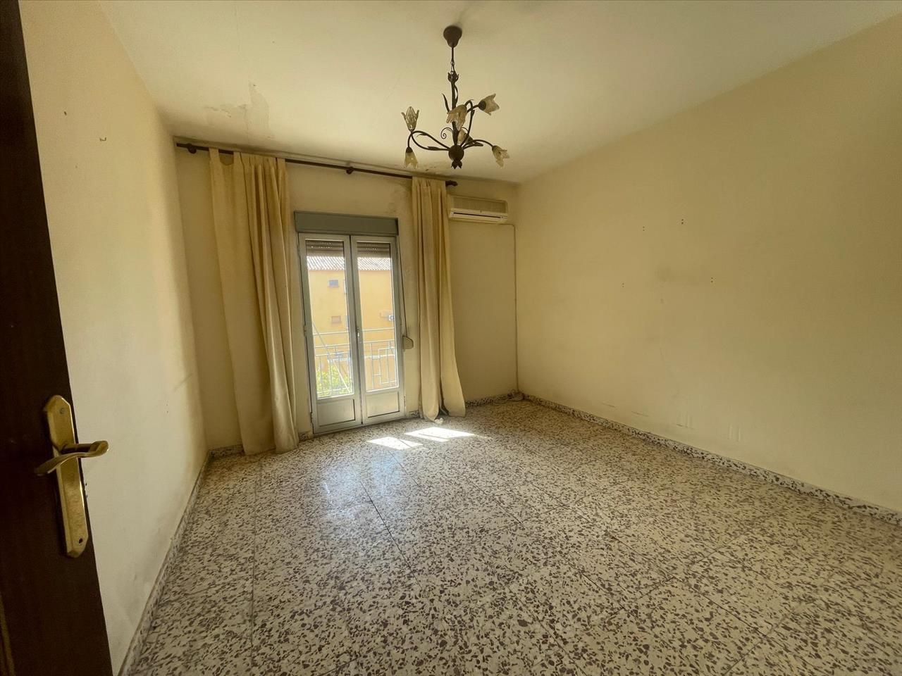 Living room of Flat for sale in Linares  with Air Conditioner and Balcony