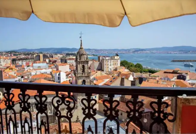Terrassa de Àtic de lloguer en Cangas  amb Calefacció, Terrassa i Moblat