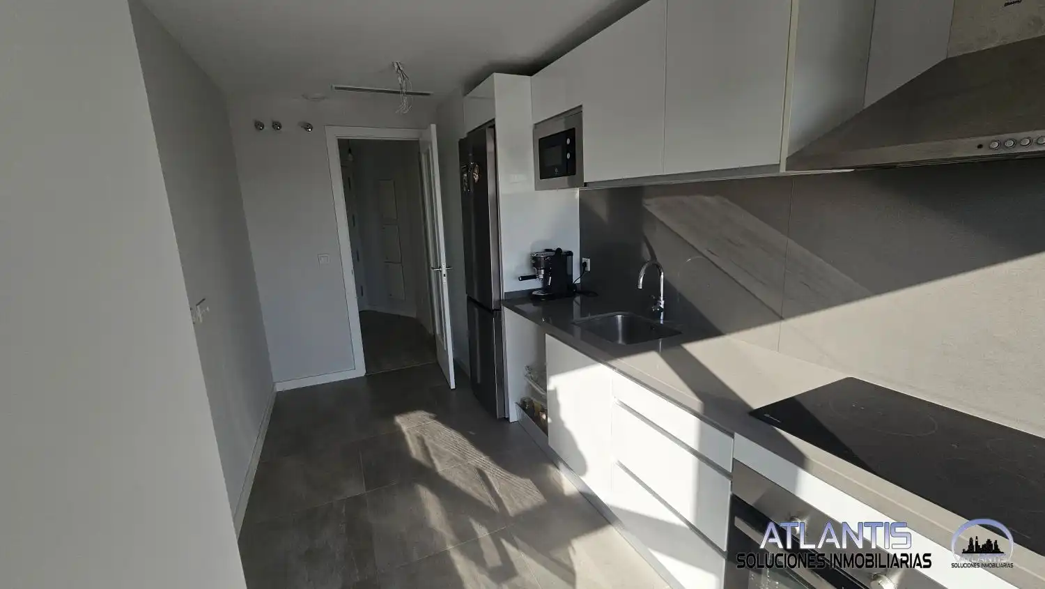 Kitchen of Flat for sale in Sevilla  with Air Conditioner, Heating and Community pool