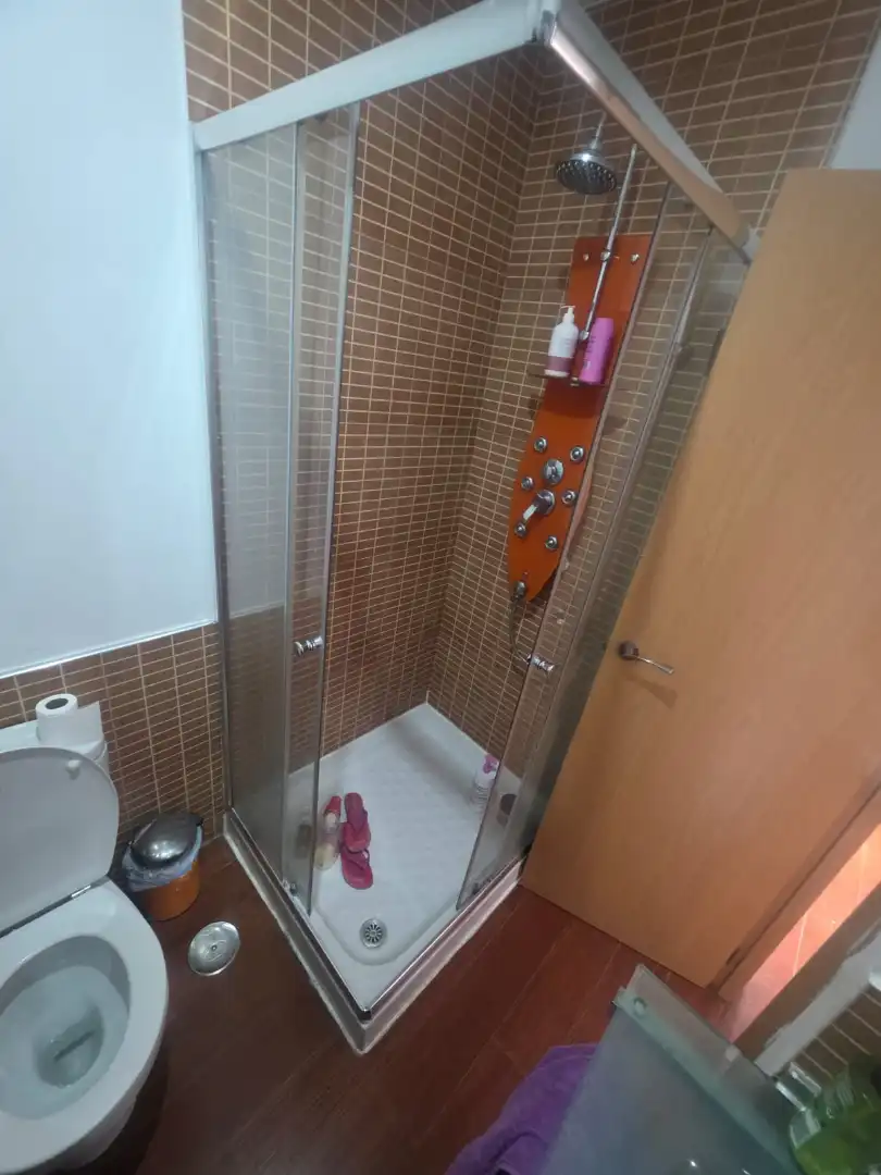 Baño de Piso de alquiler en Madrid con Aire acondicionado, Calefacción y Amueblado