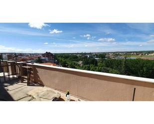 Terrasse von Wohnung miete in León Capital  mit Klimaanlage, Heizung und Parkett