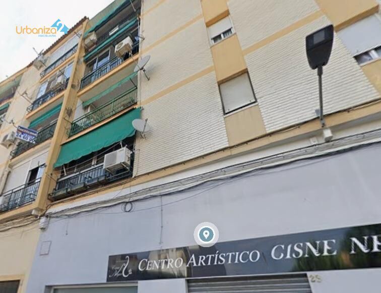 Vista exterior de Pis en venda en Badajoz Capital amb Terrassa i Balcó