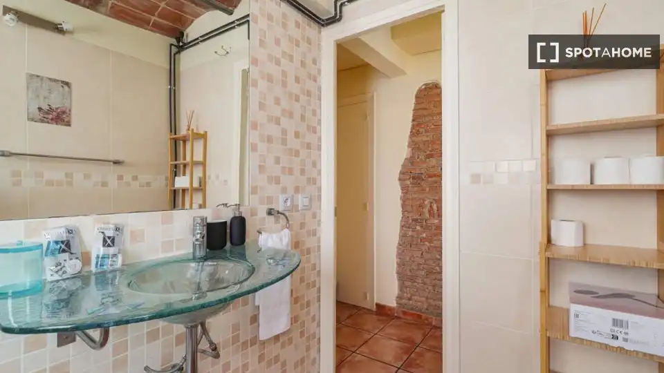 Flat for rent in Barri Gòtic