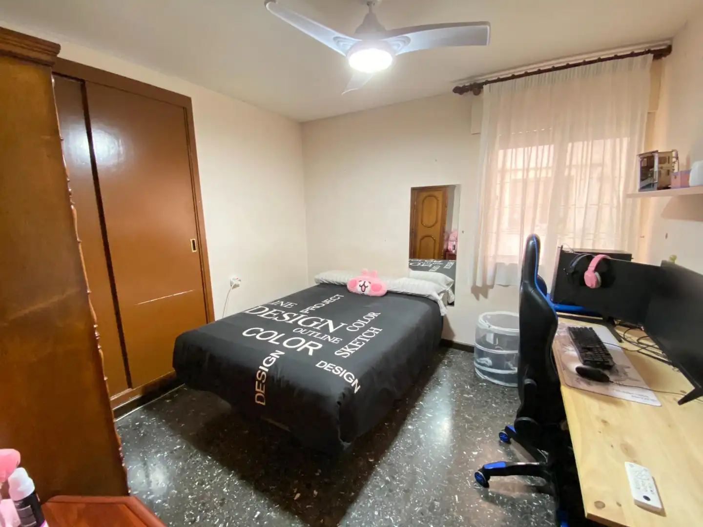 Schlafzimmer von Wohnung zum Verkauf in  Palma de Mallorca mit Klimaanlage, Abstellraum und Balkon