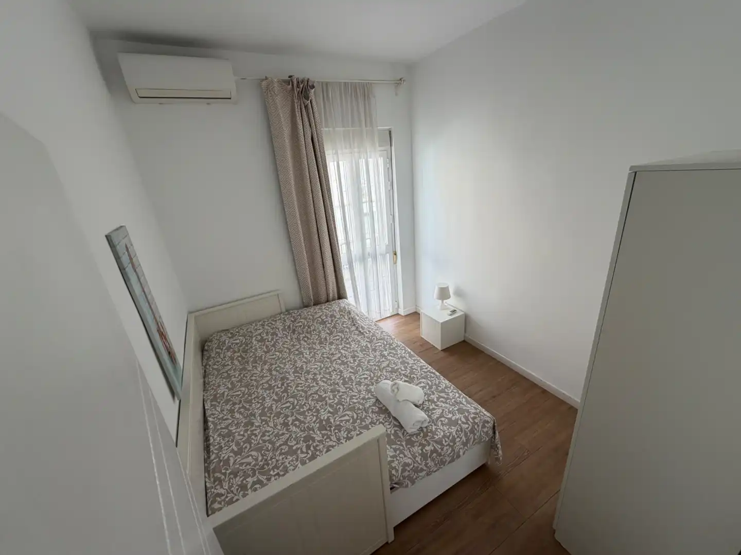 Habitación de Piso de alquiler en Málaga con Aire acondicionado, Calefacción y Amueblado