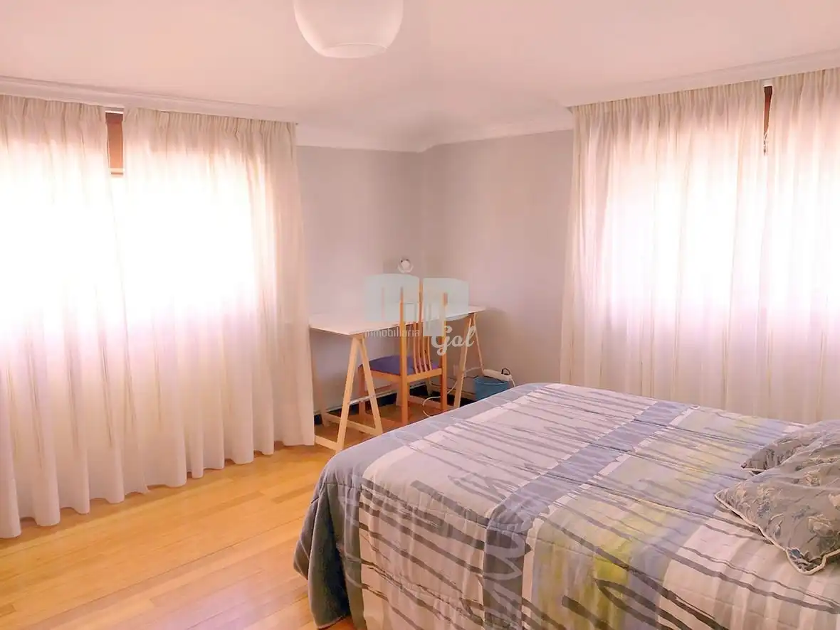 Schlafzimmer von Gebäude zum Verkauf in Vigo 