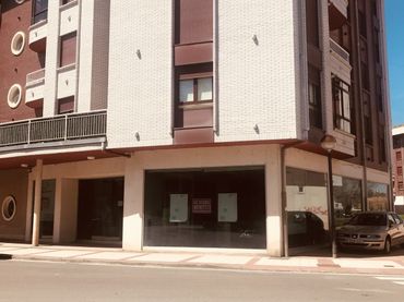 Local commercial à vendre à Av Doctor Rodríguez de la Fuente