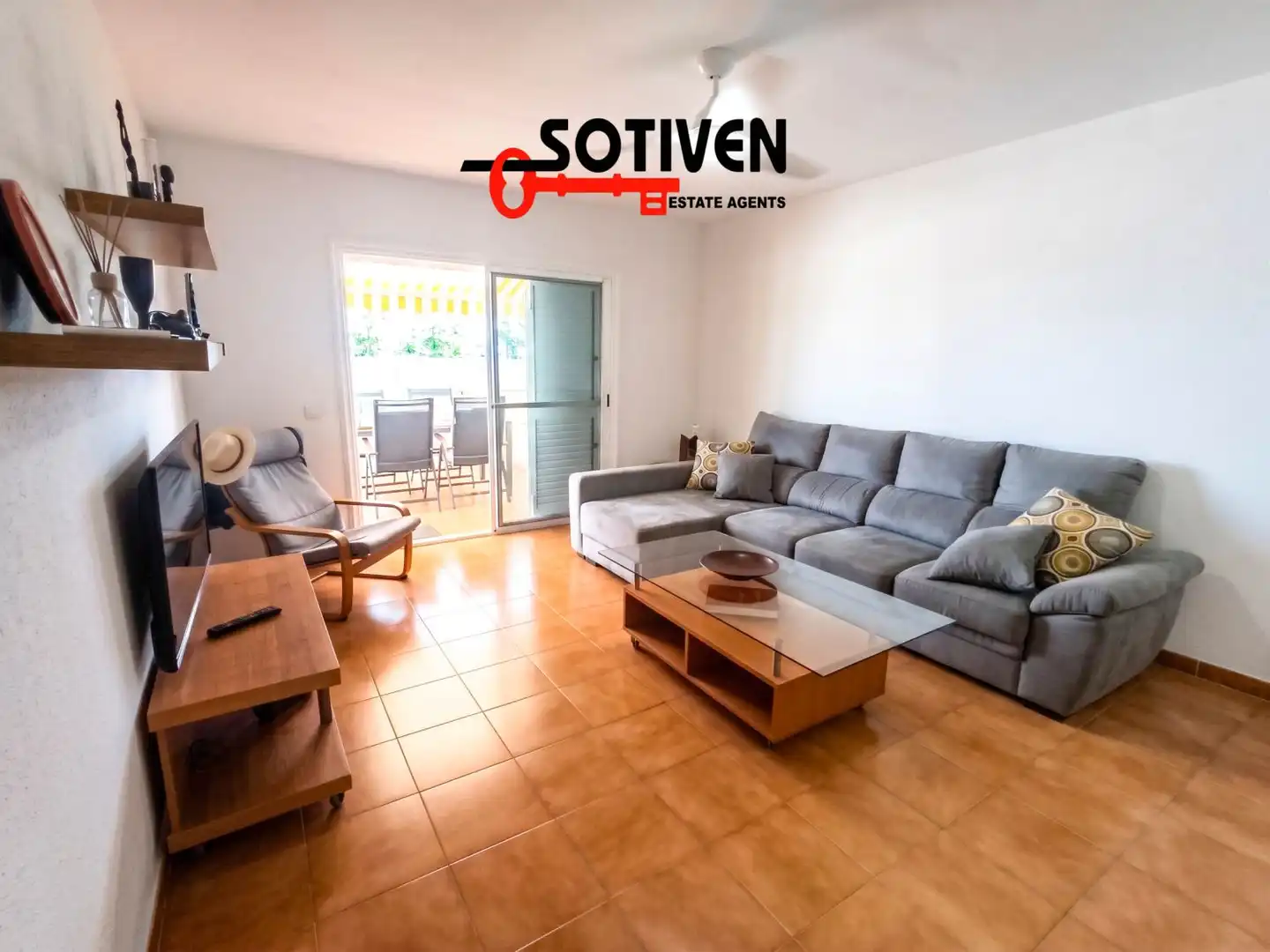 Sala d'estar de Apartament de lloguer en Adeje amb Terrassa i Piscina comunitària