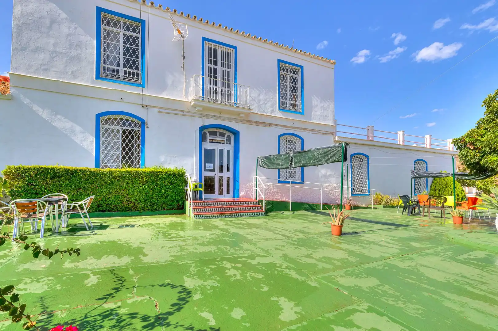 Vista exterior de Edifici en venda en Málaga