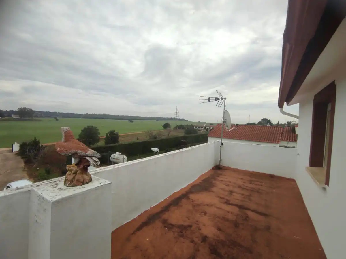 Garden of Houses for sale in Badajoz  with Air Conditioner, Heating and Storage room