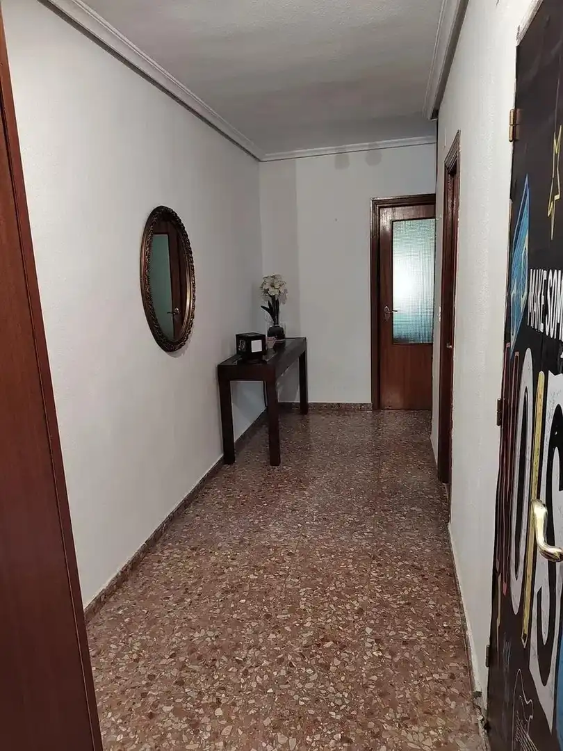 Flat for rent in Jaén