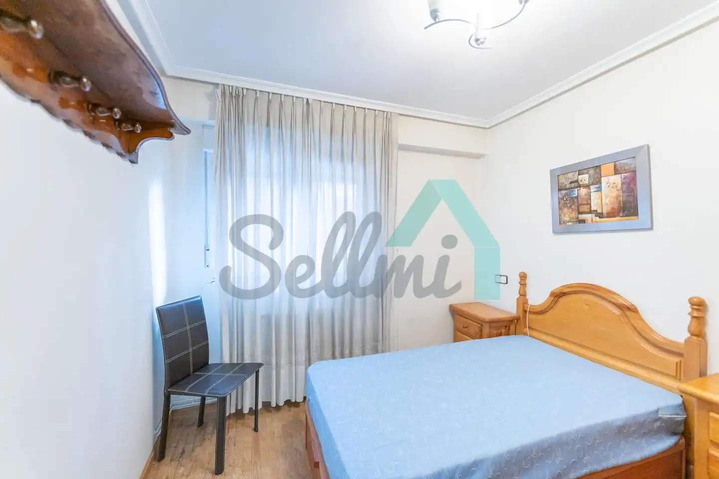 Bedroom of Flat for rent in Oviedo   with Heating, Parquet flooring and Storage room