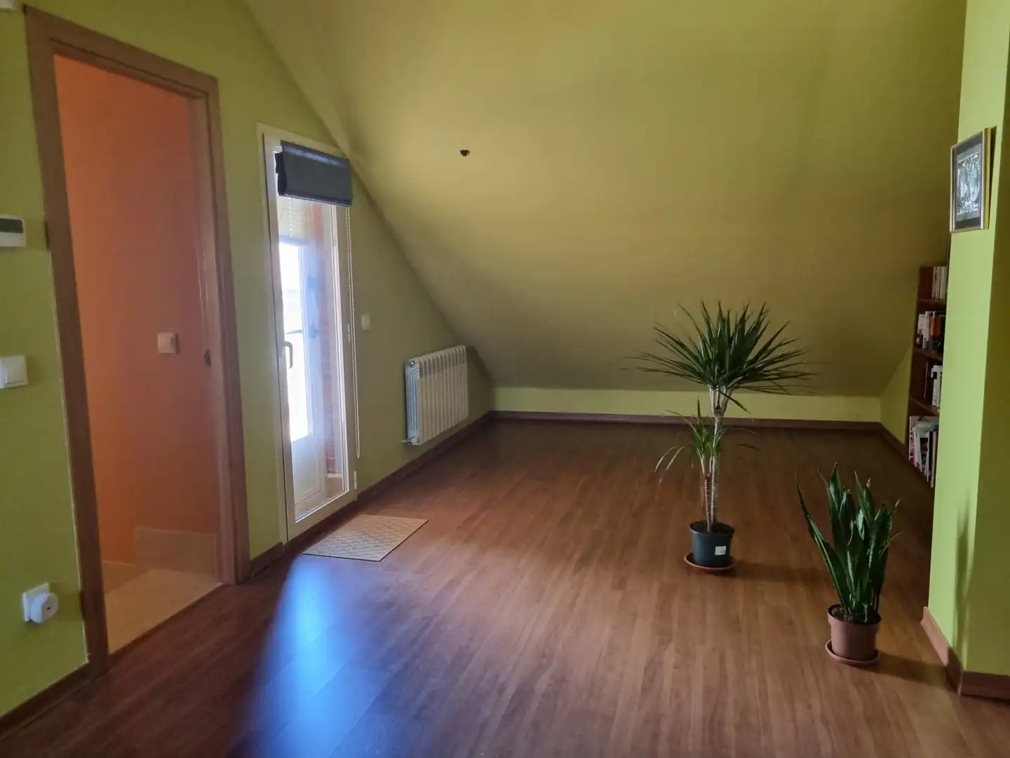 Dormitori de Casa o xalet en venda en Nájera amb Calefacció, Terrassa i Moblat