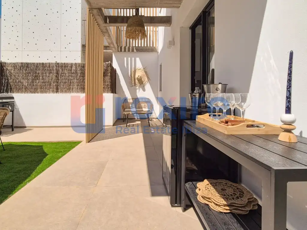 Terrassa de Planta baixa en venda en Sant Antoni de Portmany amb Jardí privat, Terrassa i Piscina