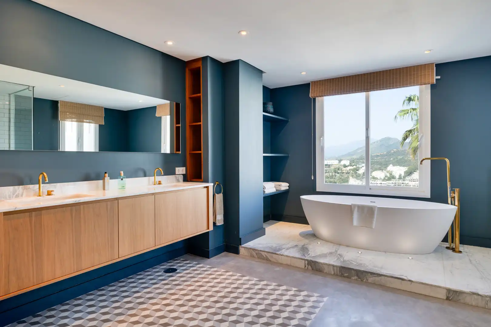 Ático con piscina en venta en La Quinta, imagen 18
