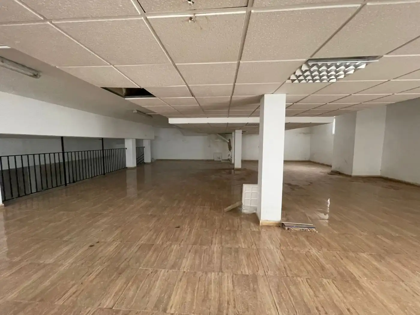 Local comercial en venda a Avenida JUAN CARLOS I, imagen 11