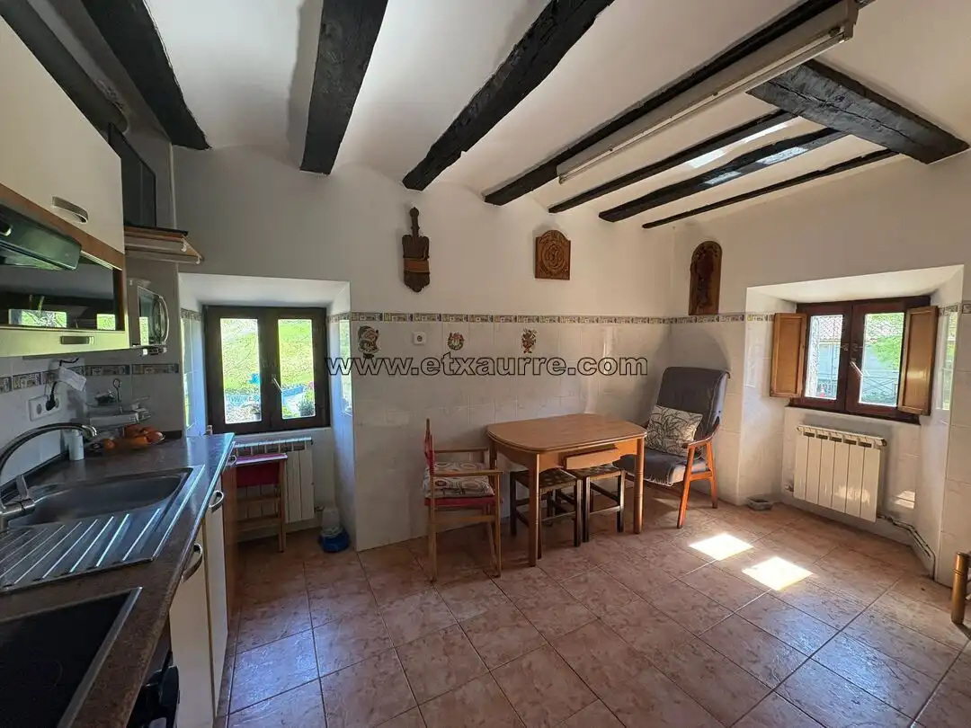 Küche von Country house zum Verkauf in Ayala / Aiara mit Heizung