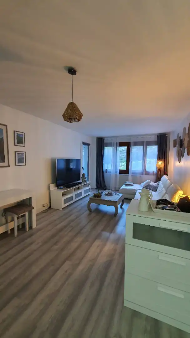 Appartamento con terrazza in affitto a Avinguda de la Bartra 1g, imagen 3