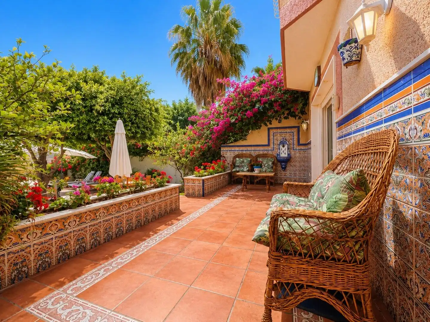Terrassa de Casa o xalet en venda en Roquetas de Mar amb Aire condicionat, Calefacció i Jardí privat