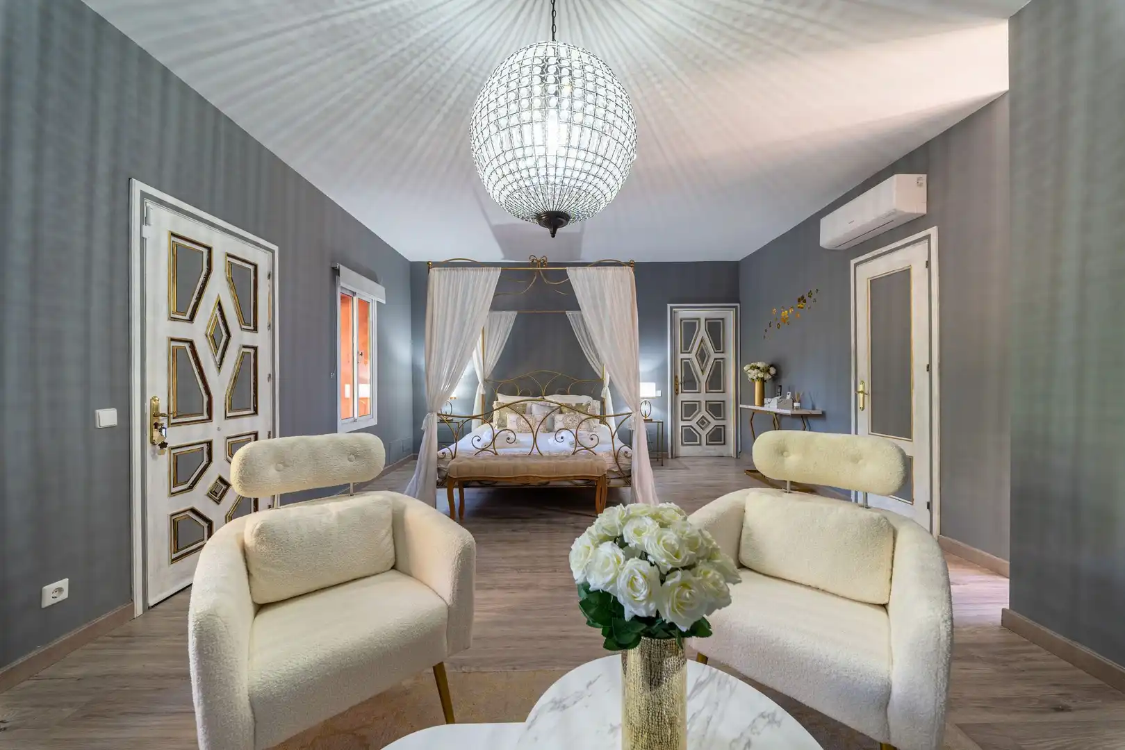 Schlafzimmer von Country house zum Verkauf in Benahavís mit Terrasse