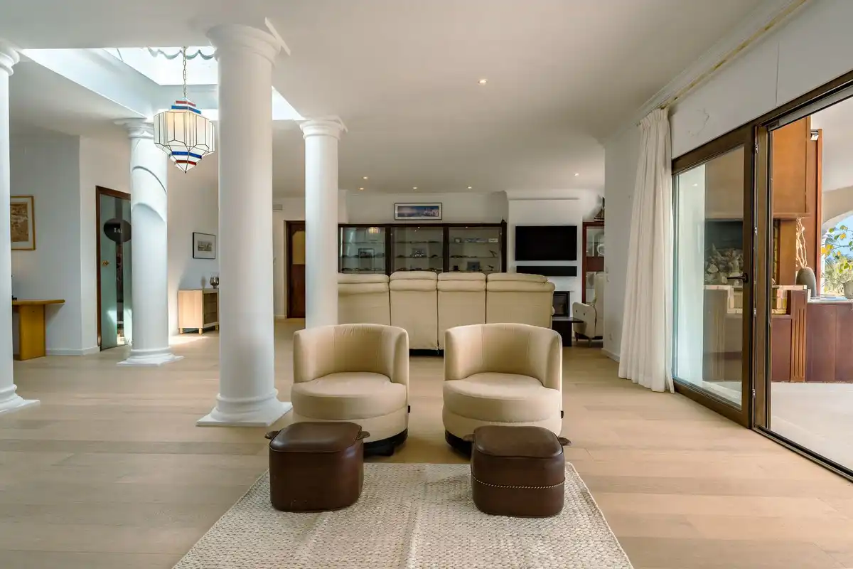 Villa mit Pool zum Verkauf in El Paraíso, imagen 8