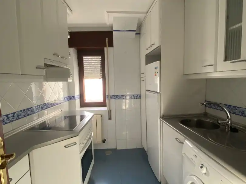 Wohnung mit Aufzug zur Miete in Calle Vallespín 14, imagen 11