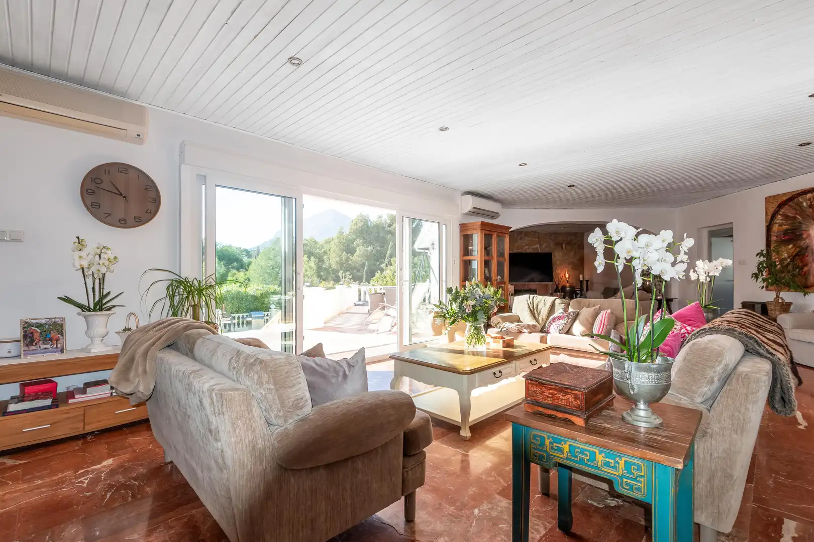 Sala de estar de Casa o chalet en venta en La Nucia con Aire acondicionado, Trastero y Piscina