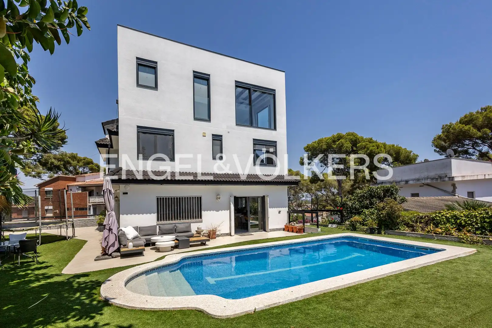 Exterior view of Houses for sale in Castelldefels  with Air Conditioner, Heating and Swimming Pool